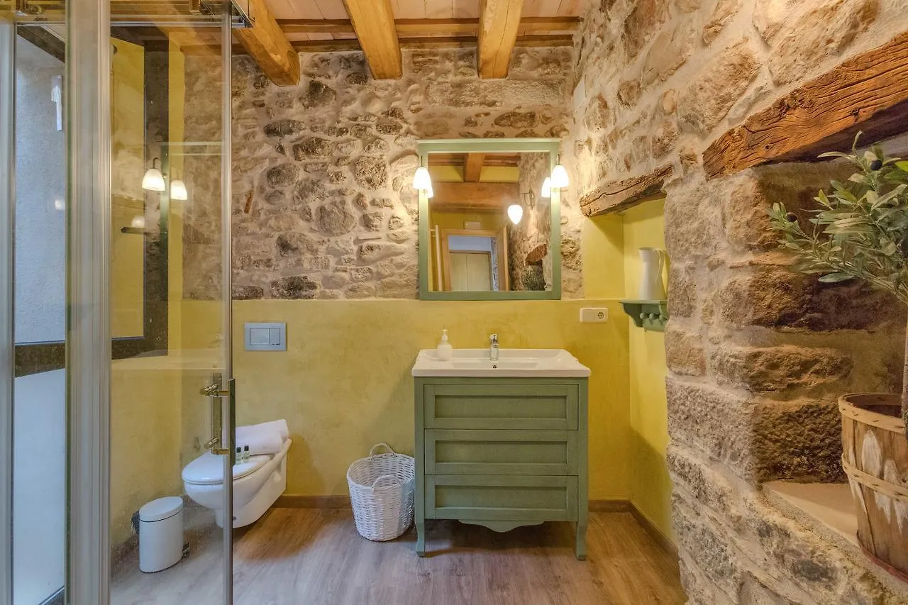 Flateli Diana Villa Sant Jordi Desvalls Holiday home